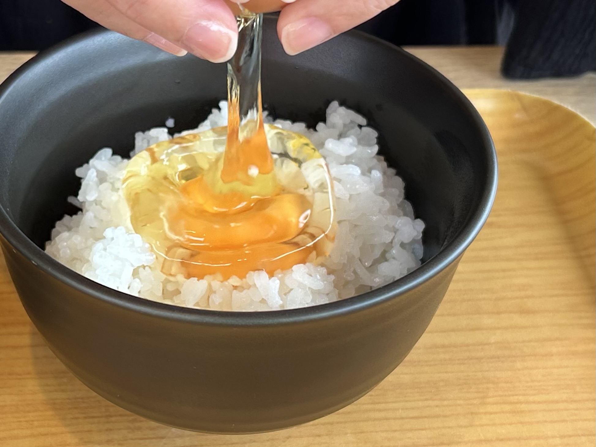 たまごはん② 岡山・笠岡「たかたのたまご」で味わう、新鮮たまごのTKGがワンコイン